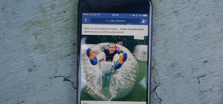 Facebook will test GIFs in comments because who needs words anymore?
