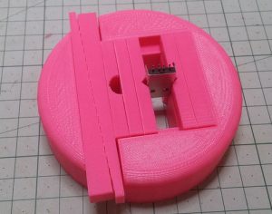 Neat pocket vice is 3d printed