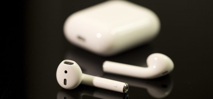 Analysts tip edge-to-edge display, rear Touch ID and free AirPods for iPhone 8