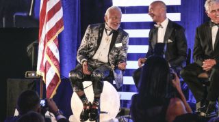 Jeff Bezos: reusable rockets will let a trillion people colonise the solar system