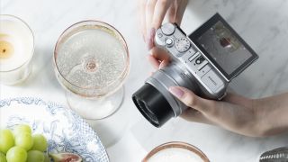The Fujifilm X-A5 is the retro camera for selfie lovers