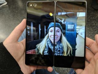 The foldable Samsung Galaxy X won’t release in 2018, says Qualcomm