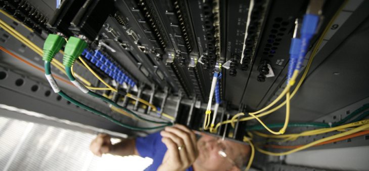 Consider these 9 things when buying a web hosting service