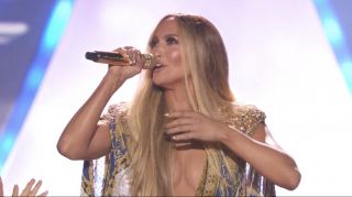 How to watch the MTV VMAs live stream online