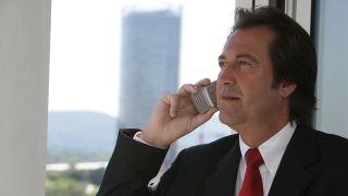 What is a cloud broker?