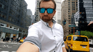 LG V40 has a trippy cinemagraph mode for its triple-lens rear camera